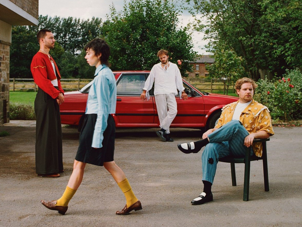 Cars-in-music-Austin-Montego-Hire-Divorce