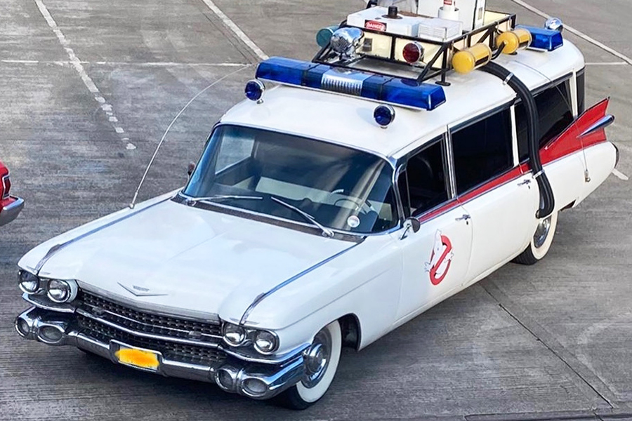 Ghostbusters- Ecto-1- Car- Hire- U K-star-car-hire