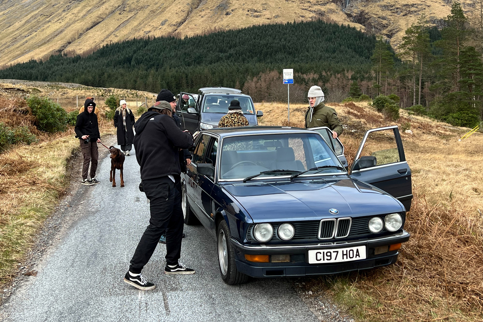 Filming-in- Scotland-classic-1980s-bmw-hire-uk