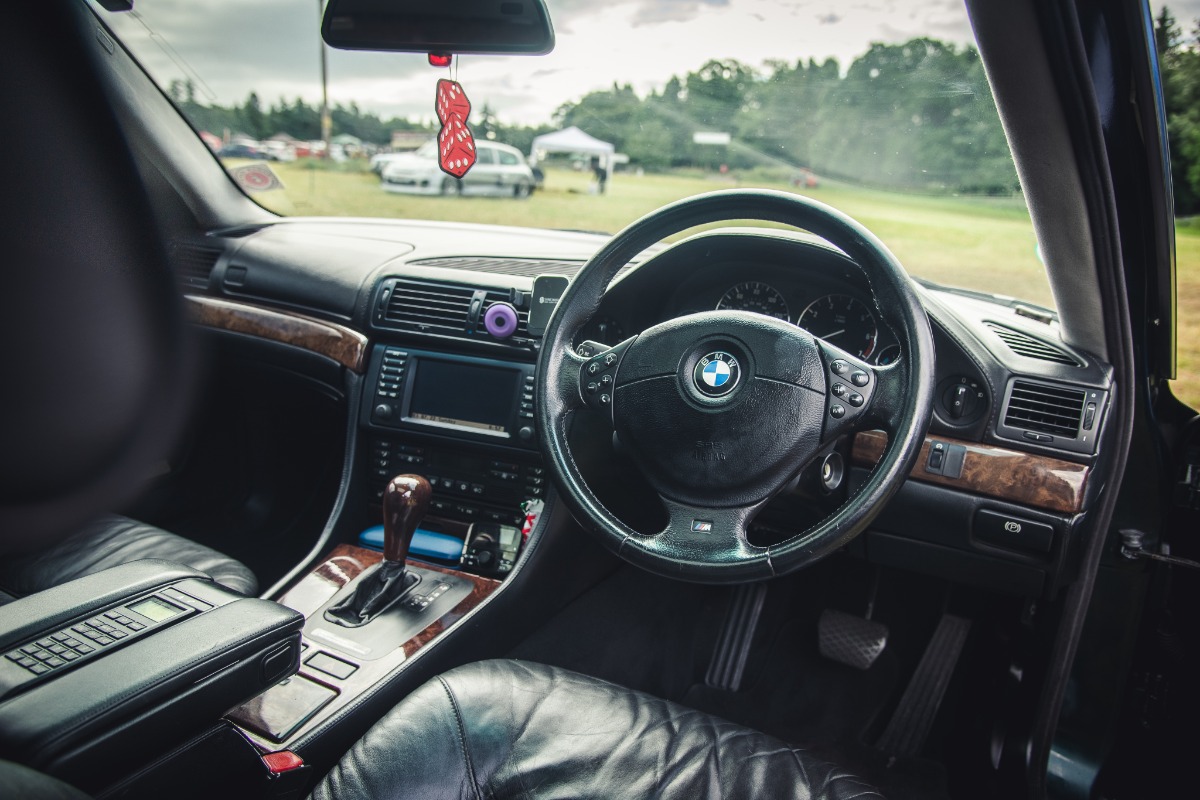 1997 BMW 7 Series Image 4