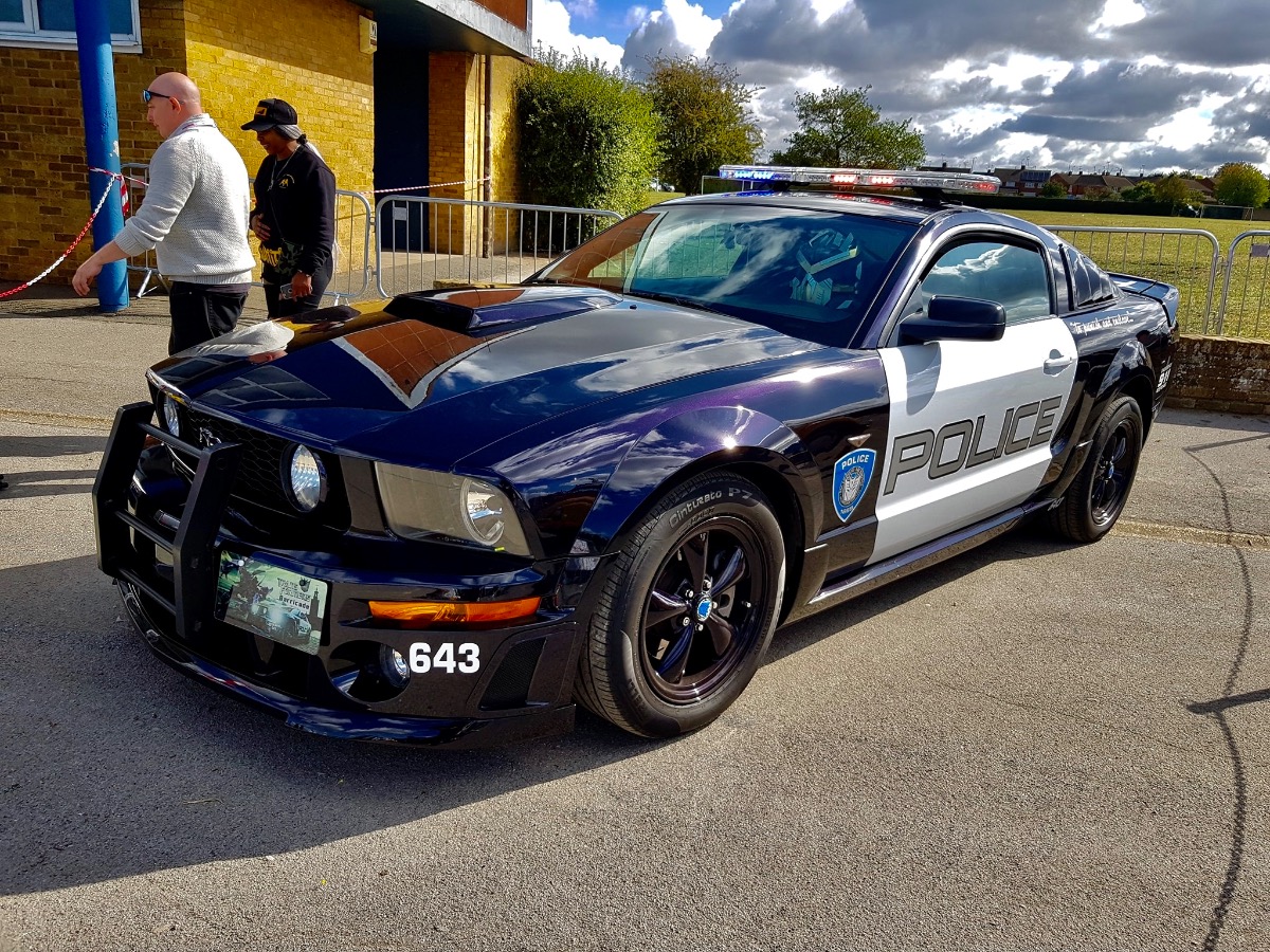 2006 Ford Mustang Image 2