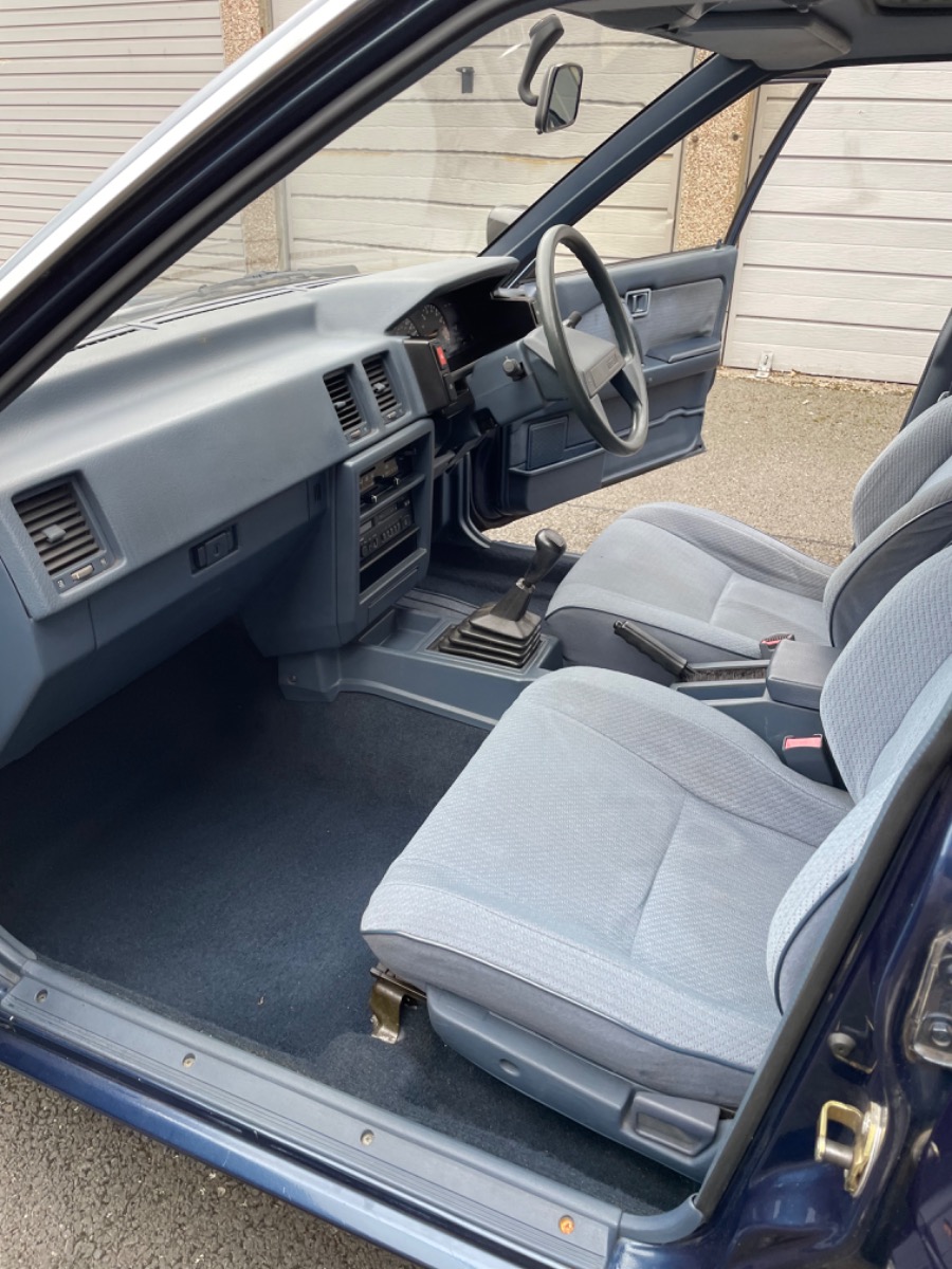 1989 Nissan Bluebird Image 8