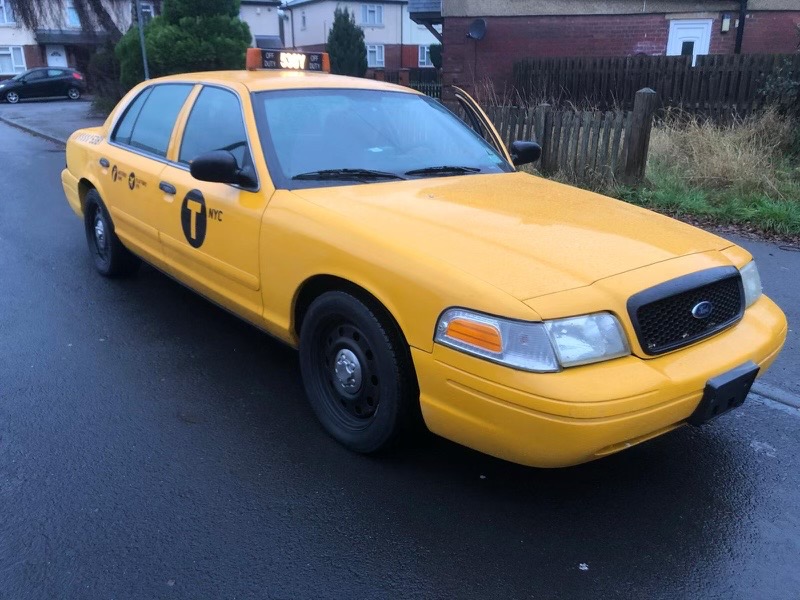 2007 Ford Crown Victoria Image 1