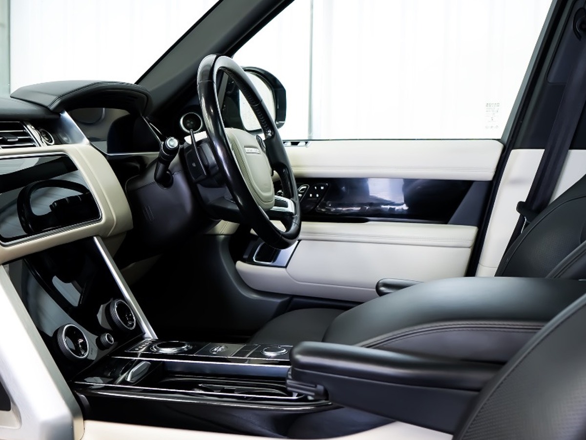 2019 Land Rover Range Rover Image 7