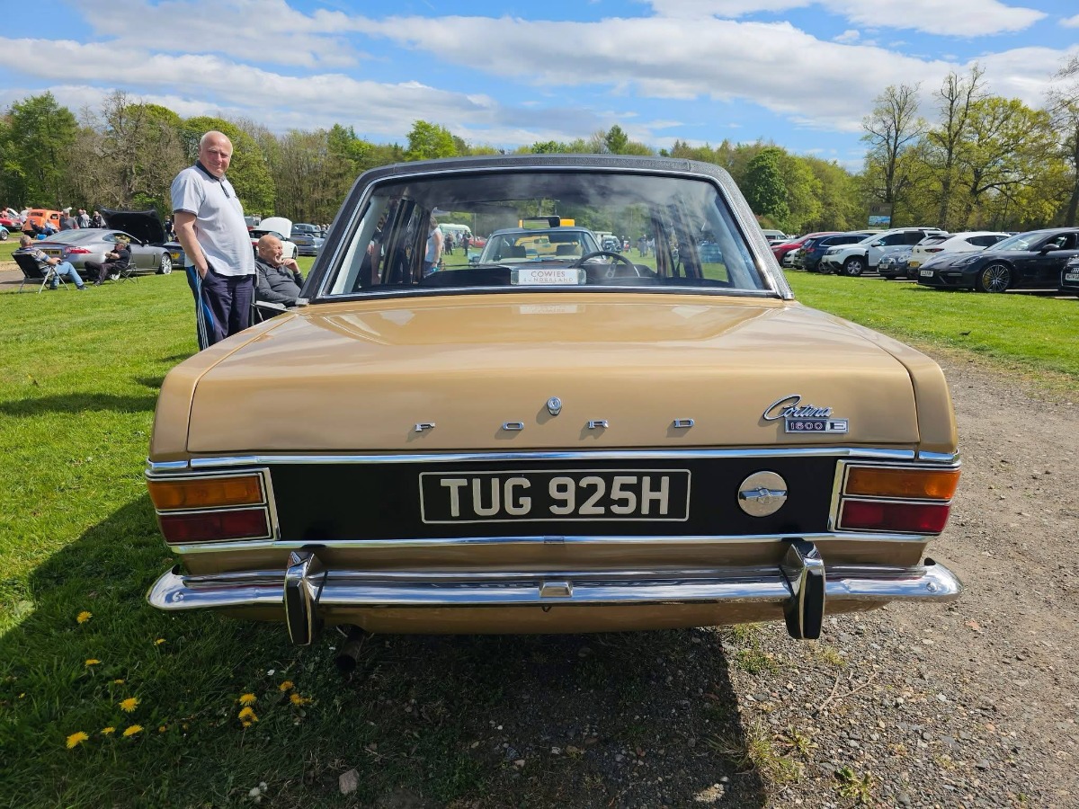 1969 Ford Cortina Image 5