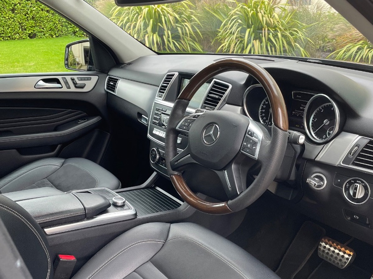 2015 Mercedes-Benz M-Class Image 9