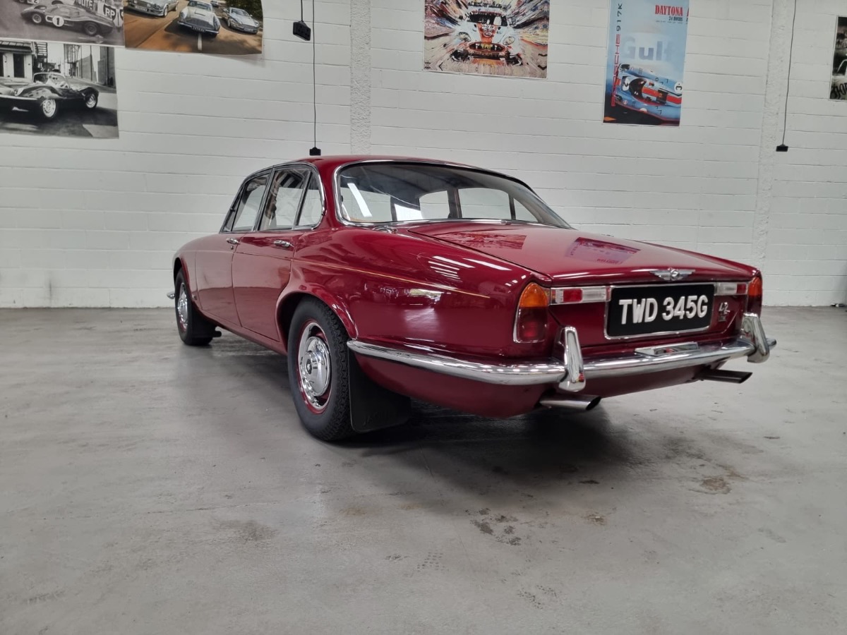1968 Jaguar XJ6 Image 4