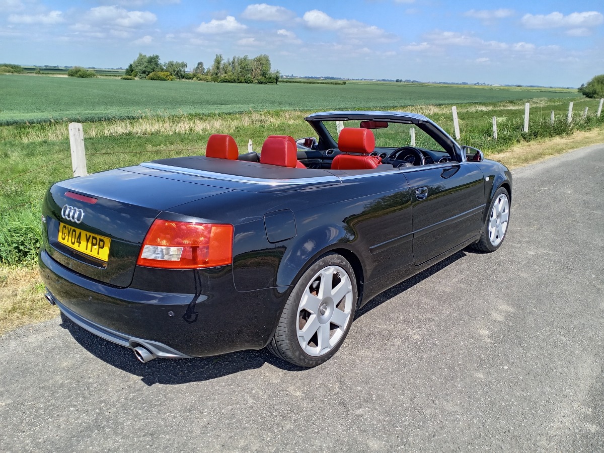 2004 Audi S4 Image 3