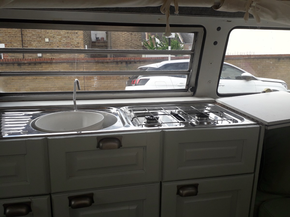 1975 Volkswagen 1600 Image 10