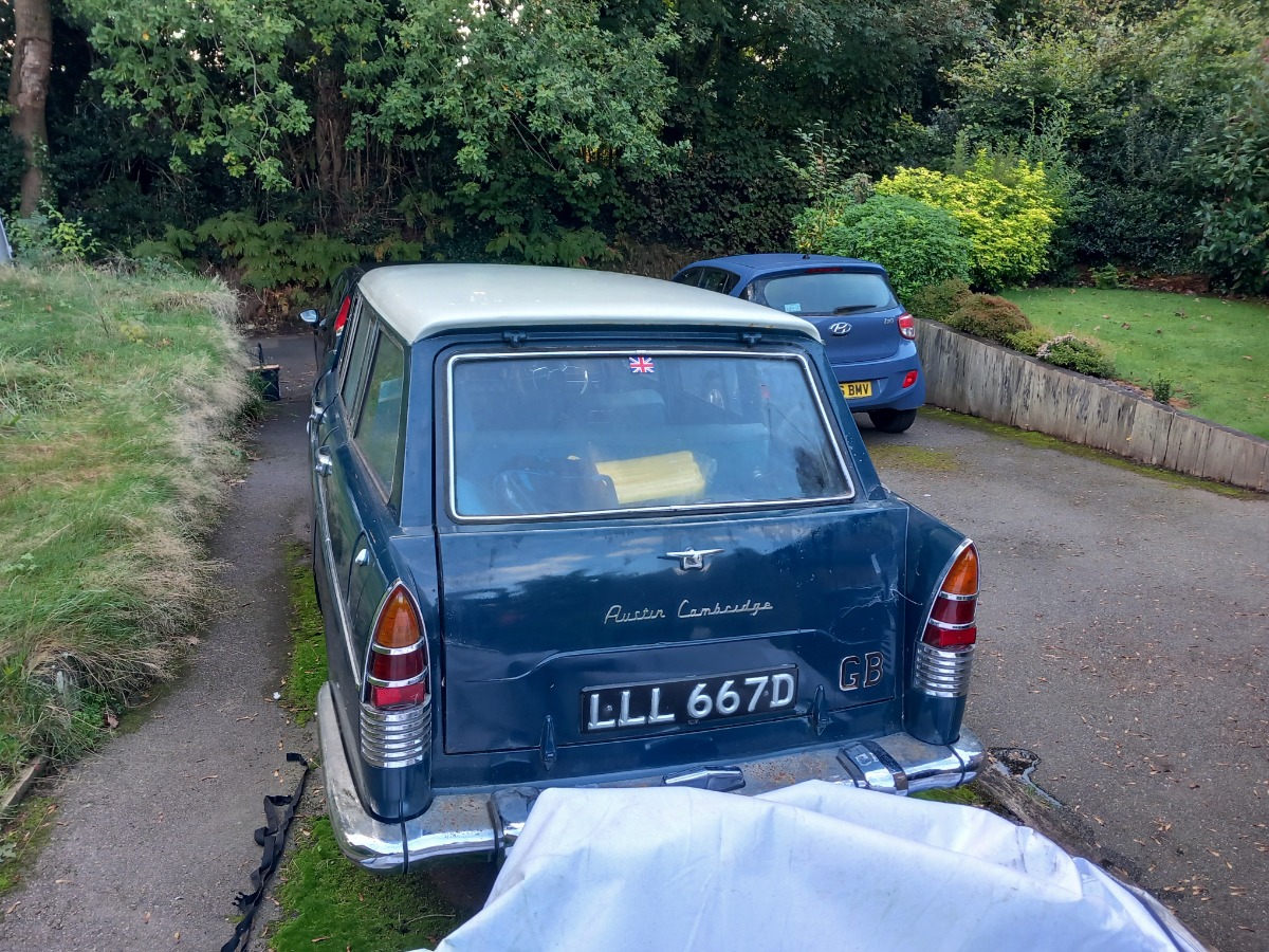 1966 Austin A60 Image 3