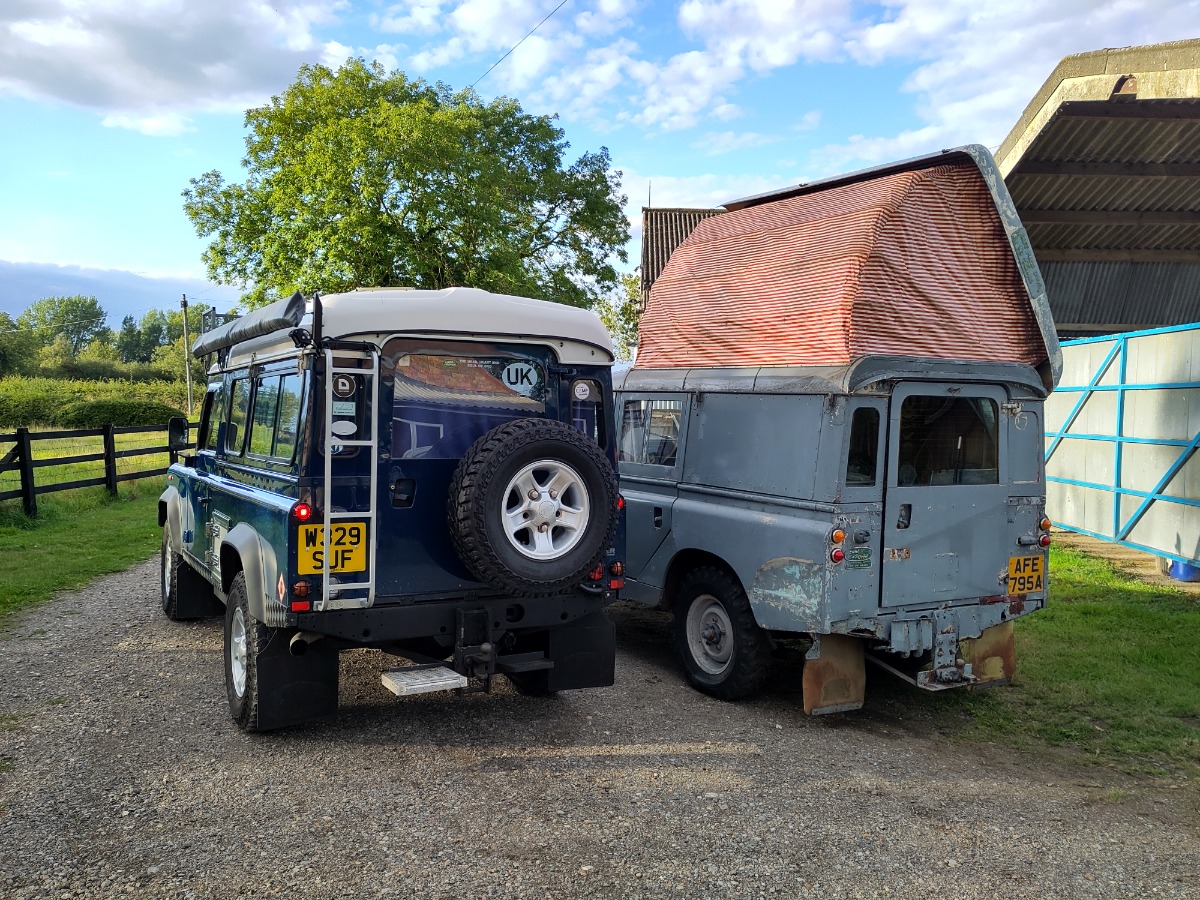 2000 Land Rover Defender 110 Image 5