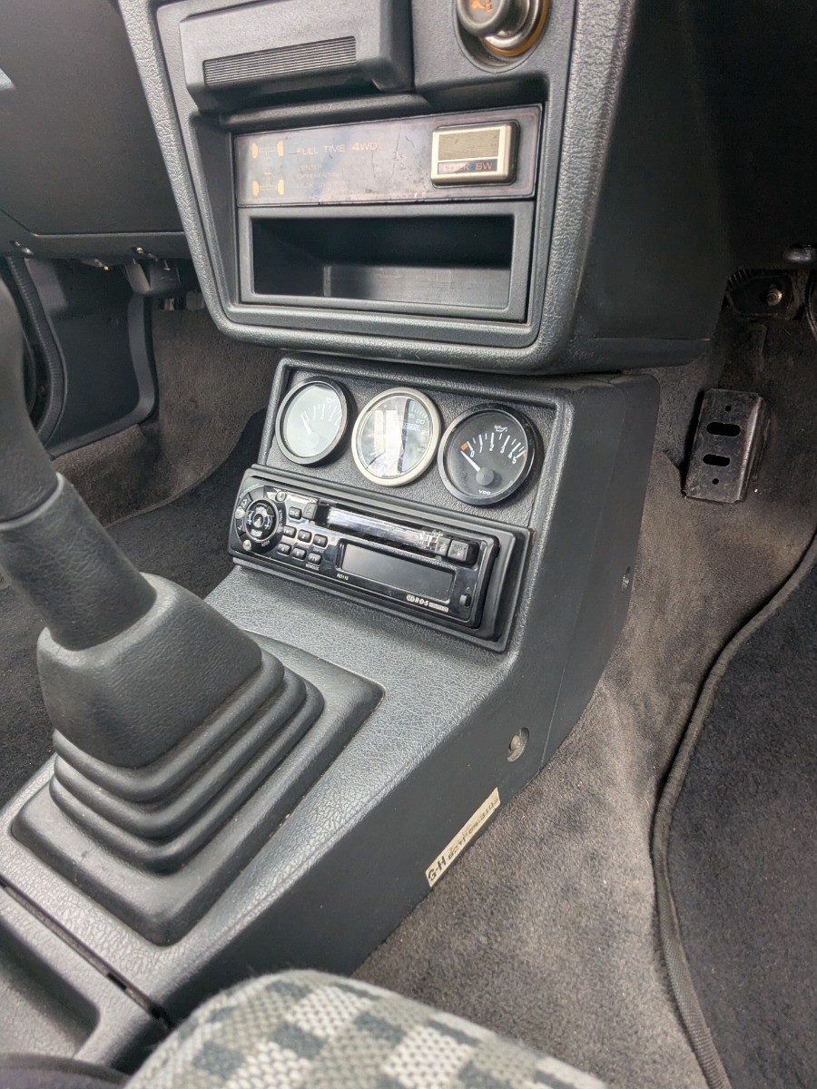 1988 Mazda 323 Image 3