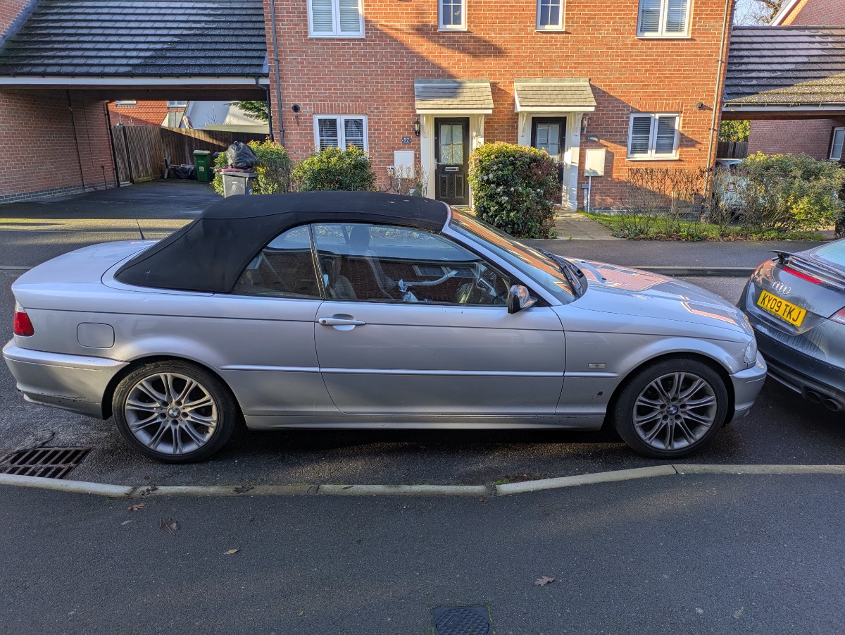 2003 BMW 3 Series Image 6