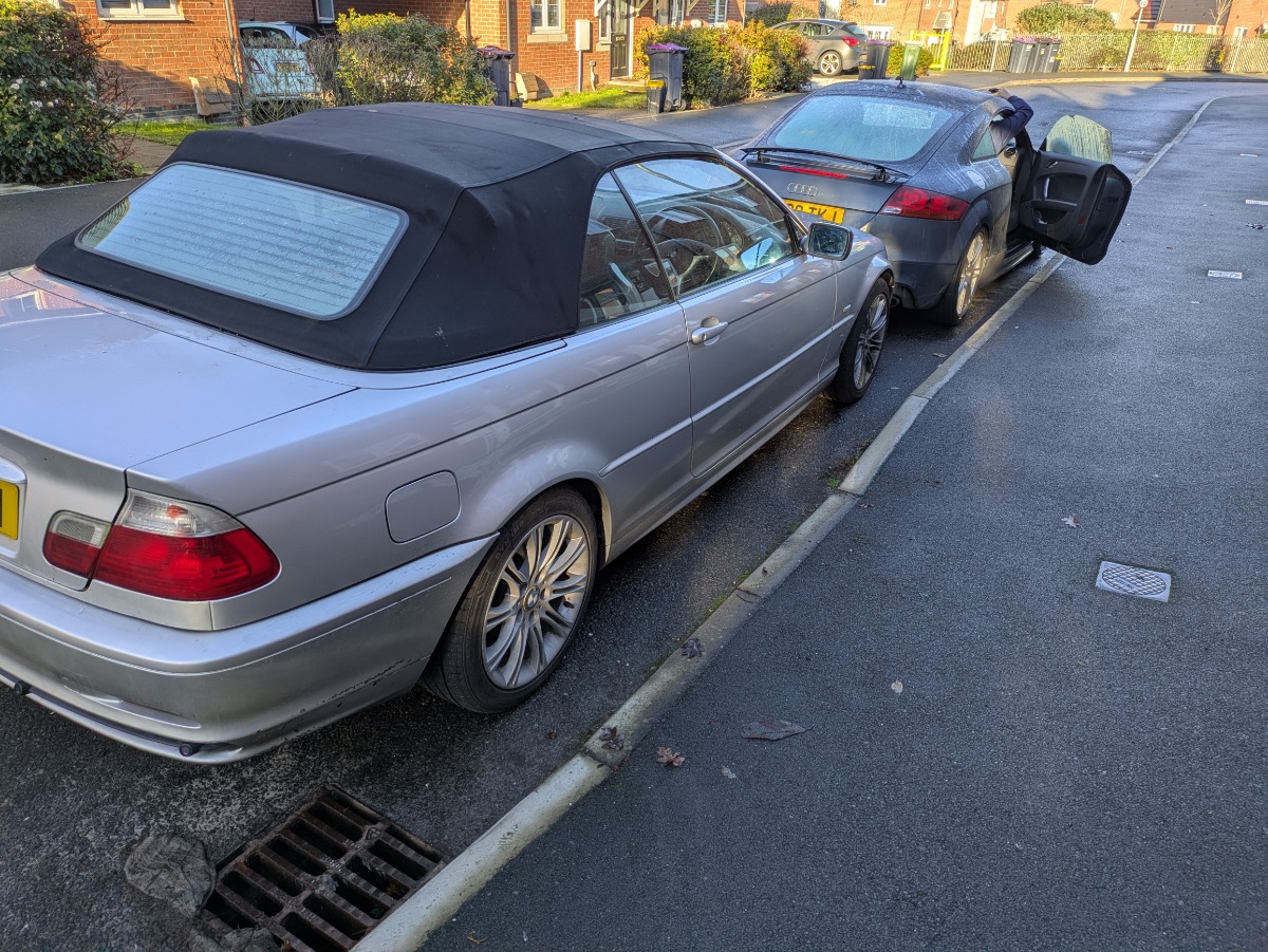 2003 BMW 3 Series Image 10