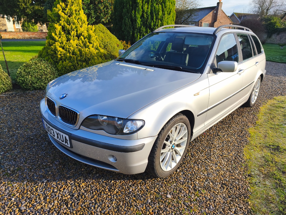 2003 BMW 3 Series Image 1