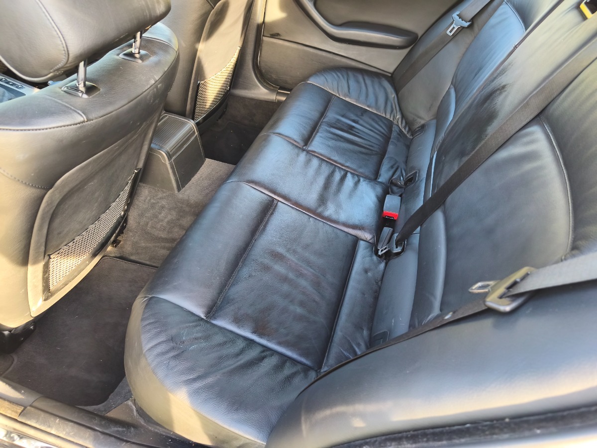 2003 BMW 3 Series Image 8