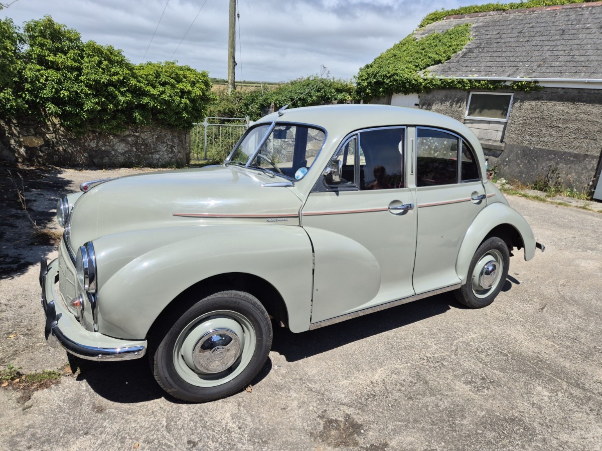 1954 Morris Minor Image 1