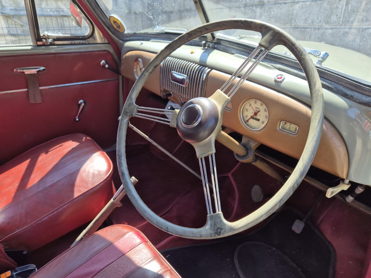 1954 Morris Minor Image 3