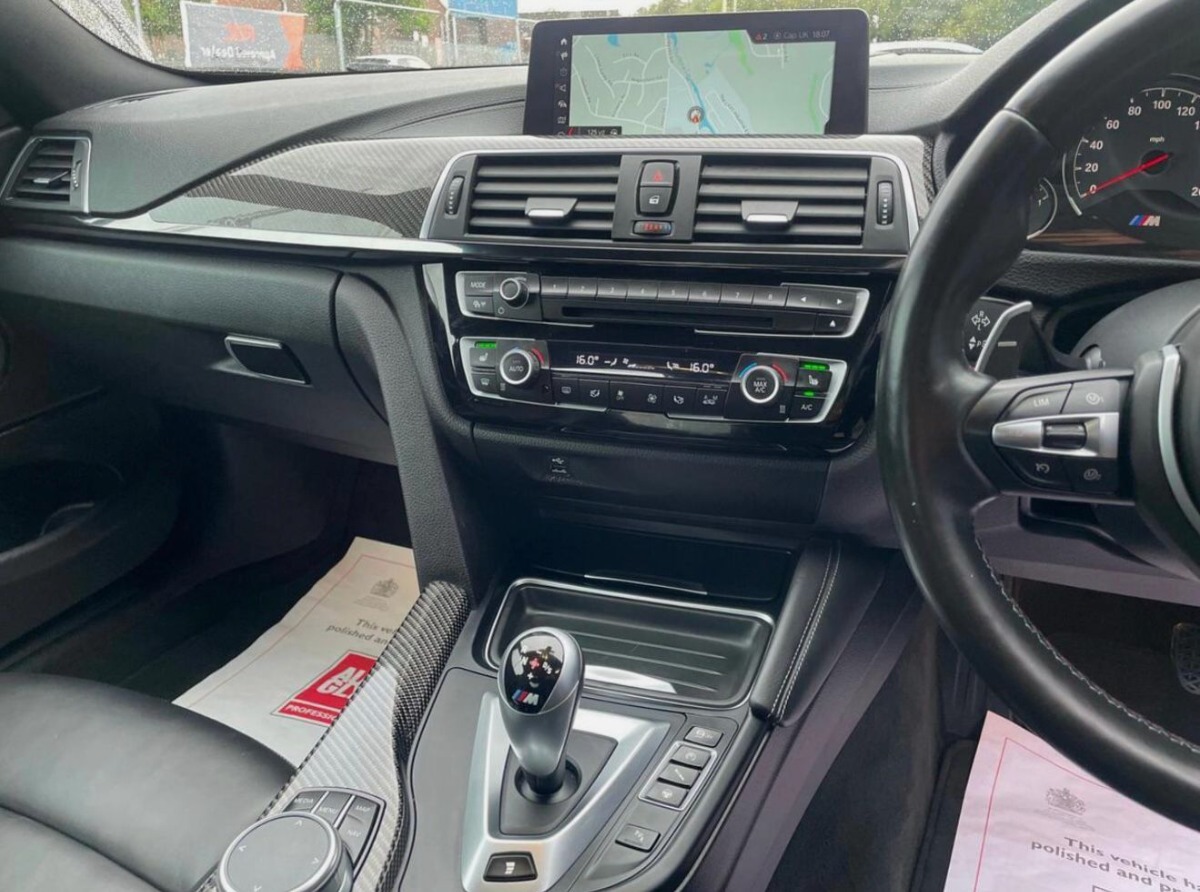 2020 BMW M4 Image 11