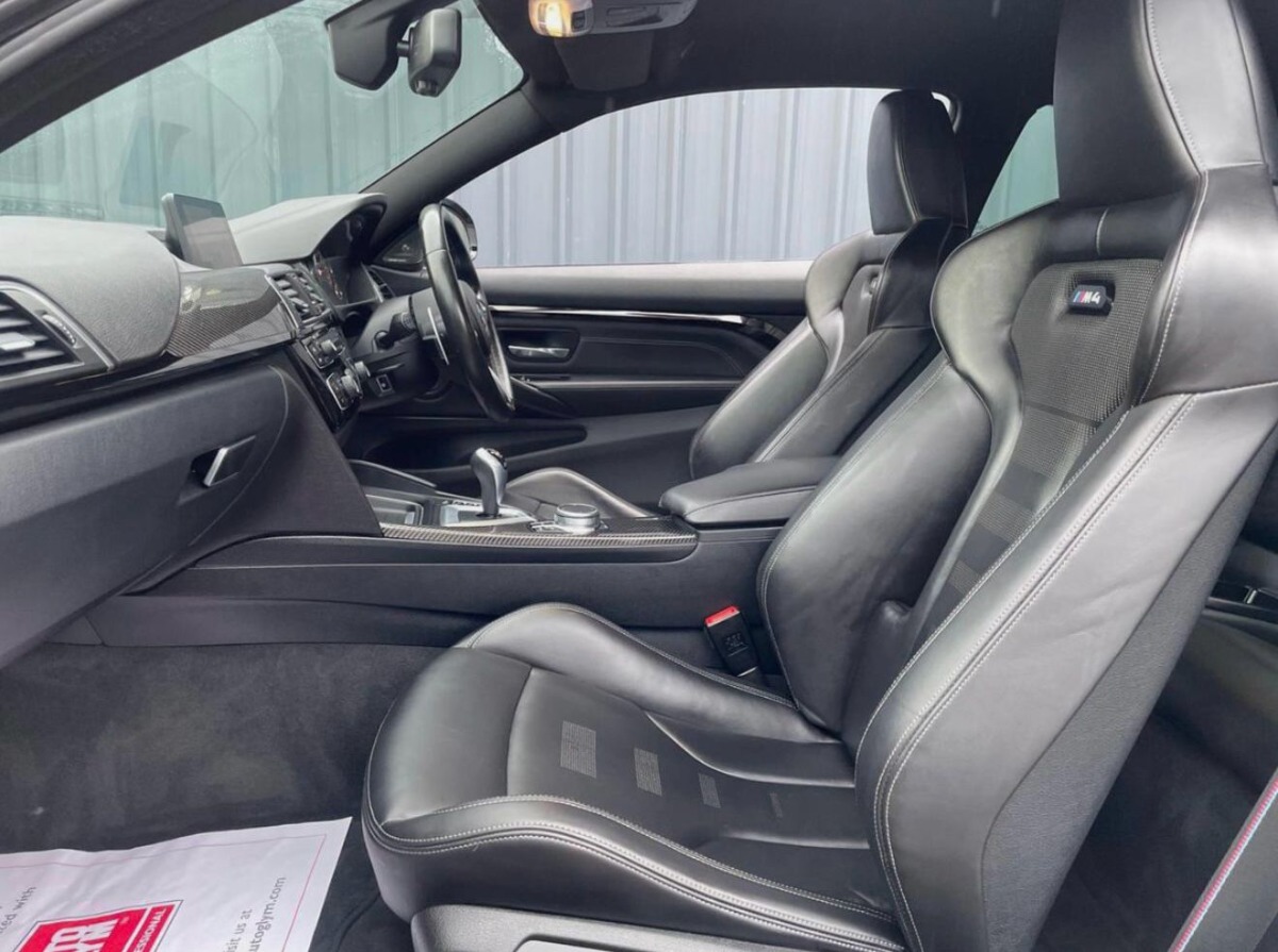 2020 BMW M4 Image 10