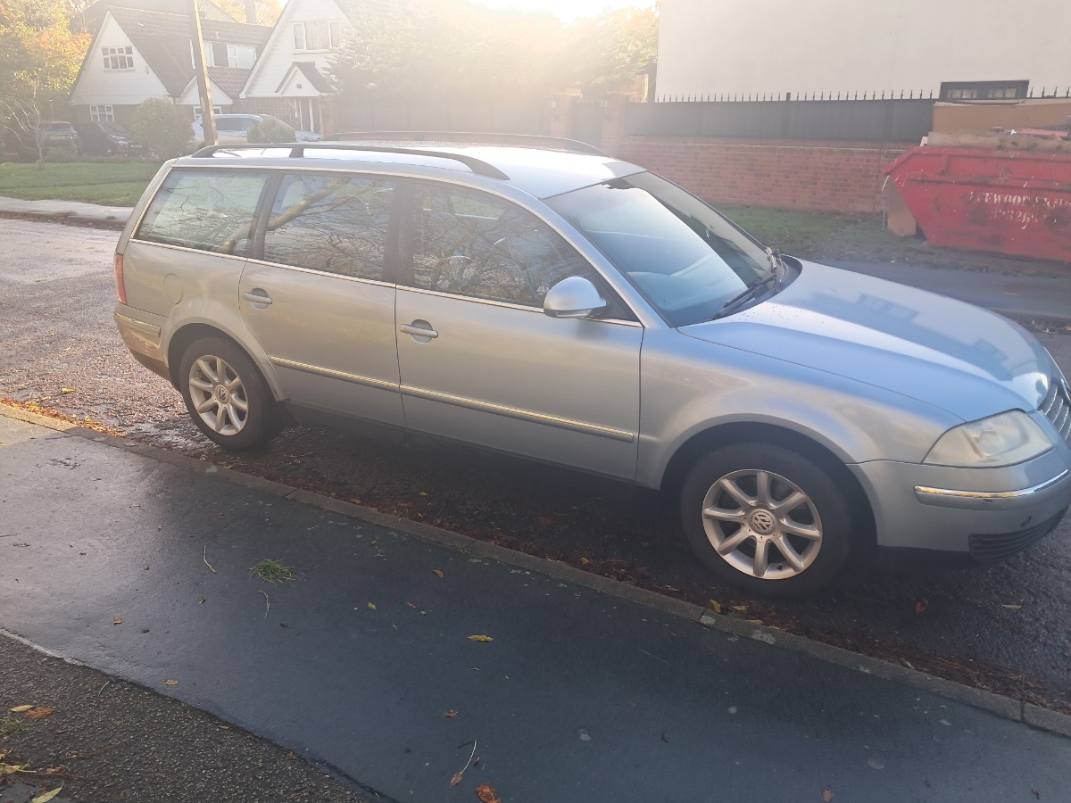 2003 Volkswagen Passat Image 3