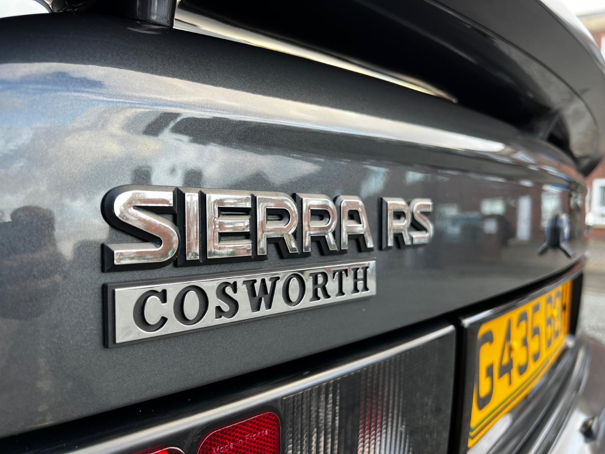 1990 Ford Sierra Image 4