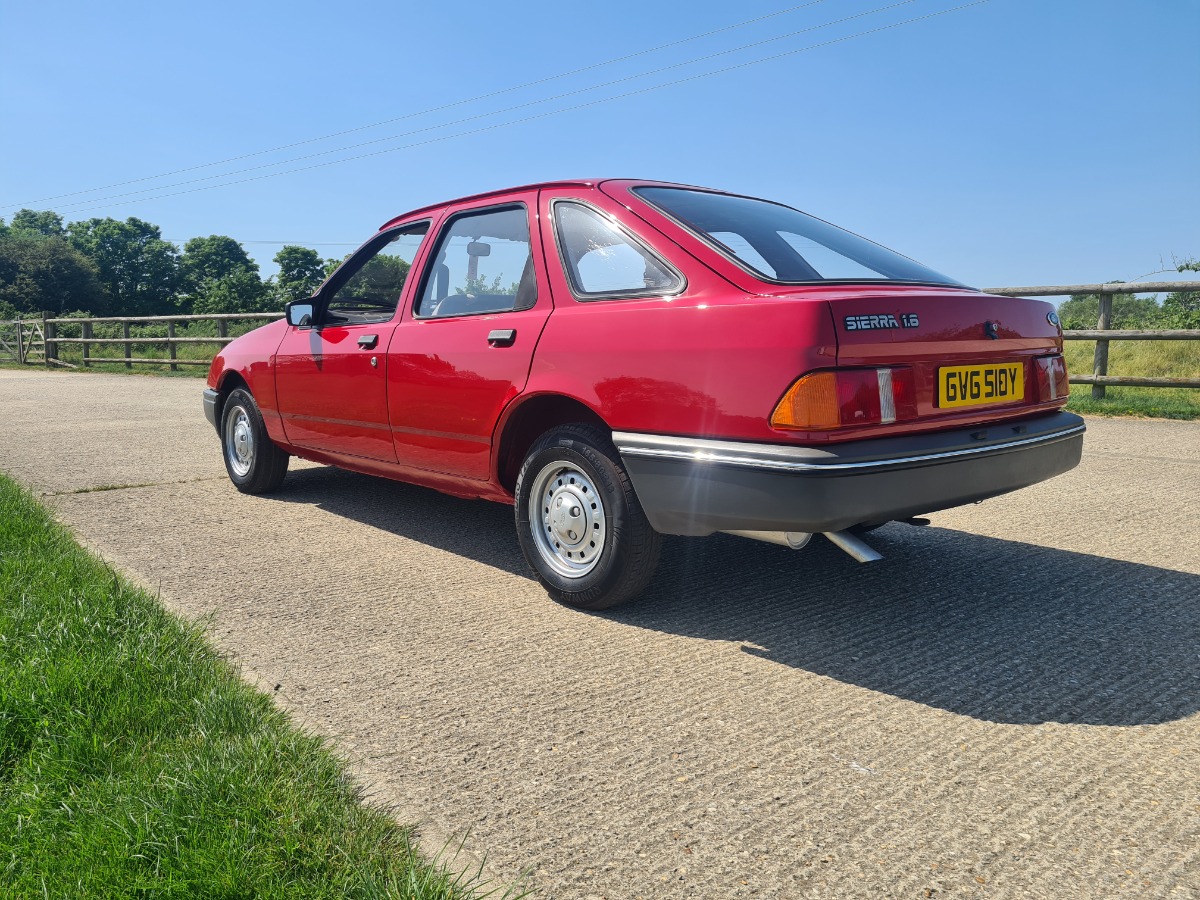 1983 Ford Sierra Image 4