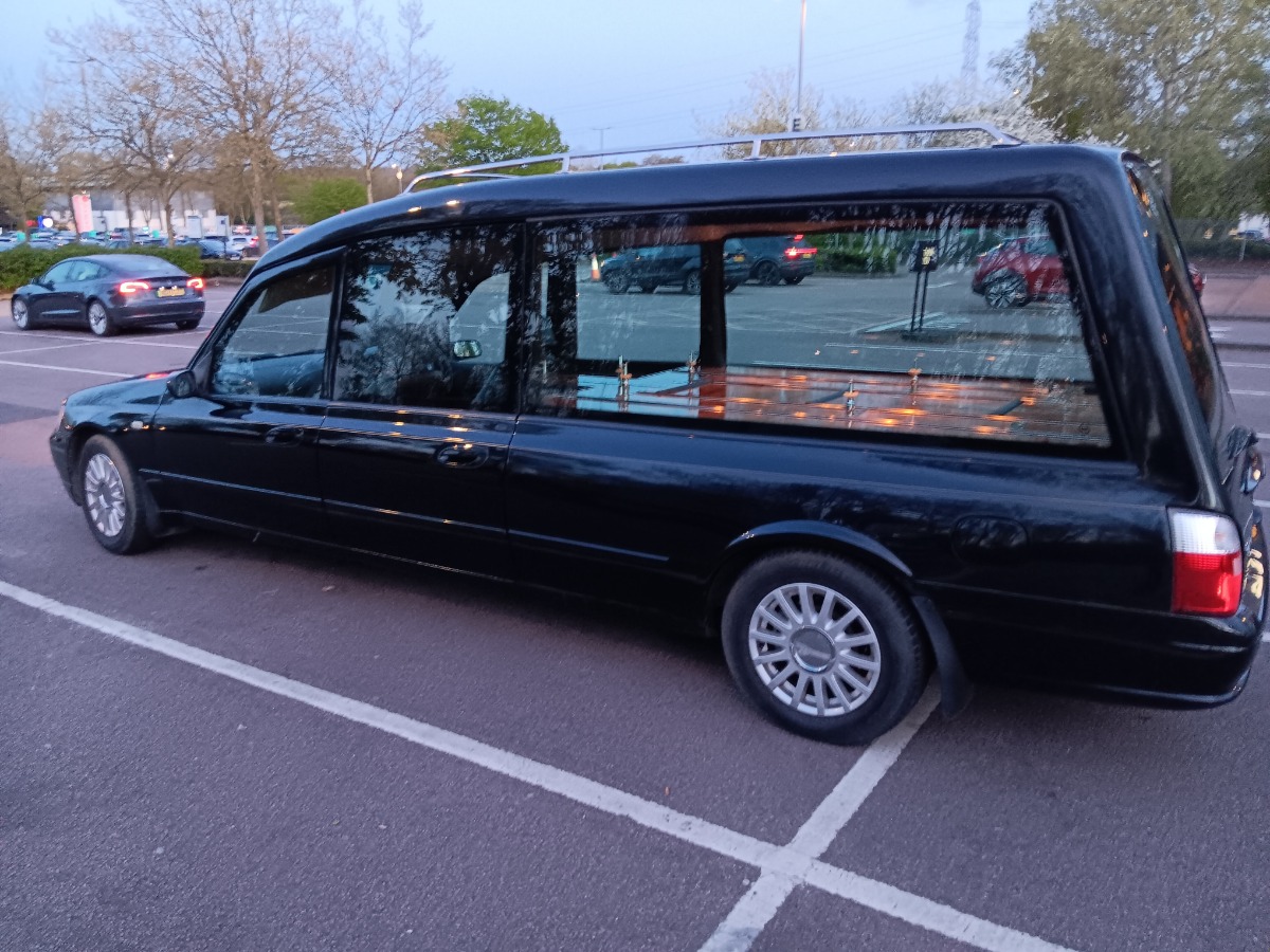 2005 Ford Classic Image 1