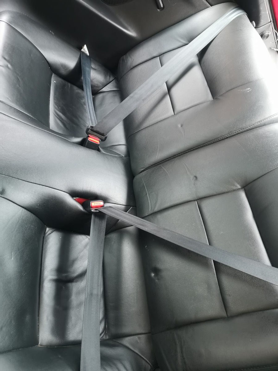 2003 Toyota Celica Image 9