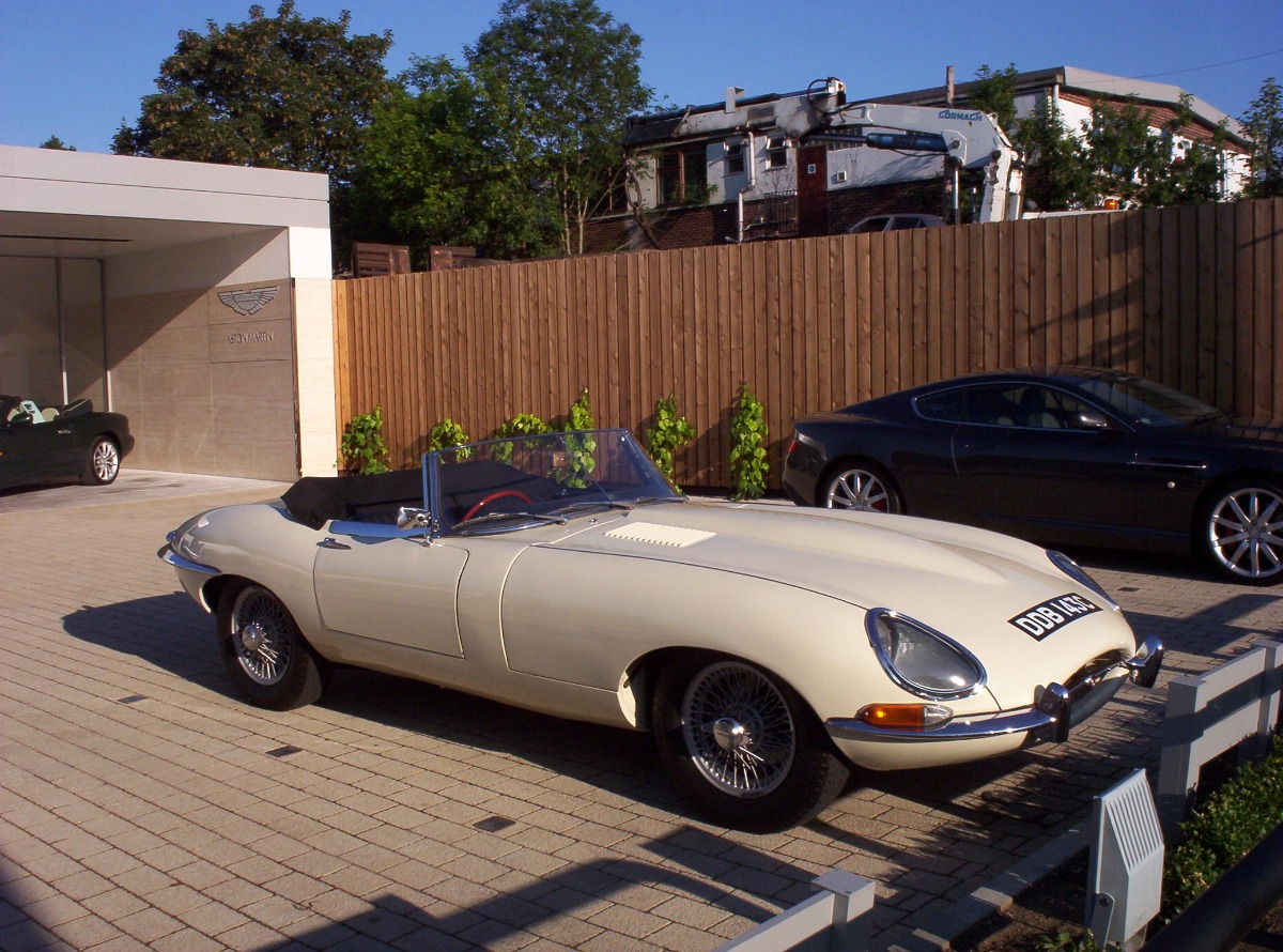 1965 Jaguar E-Type Image 5