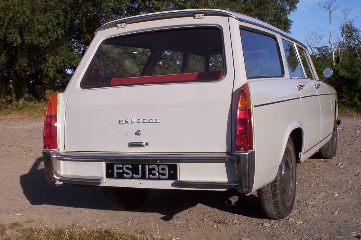 1962 Peugeot 404 Image 4