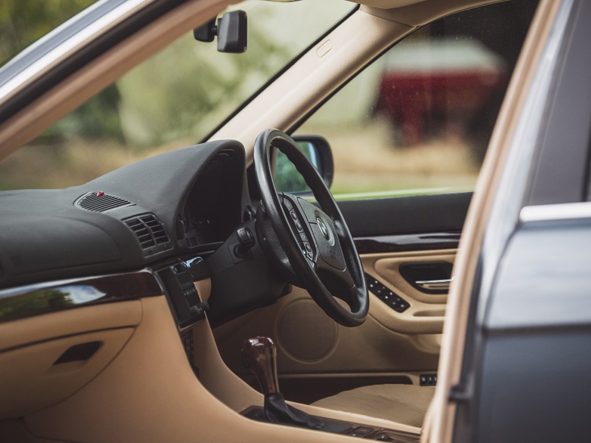 2000 BMW 7 Series Image 6