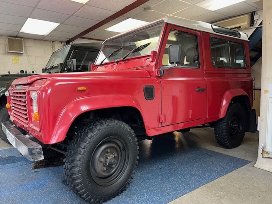 1988 Land Rover Defender 90 Image 6