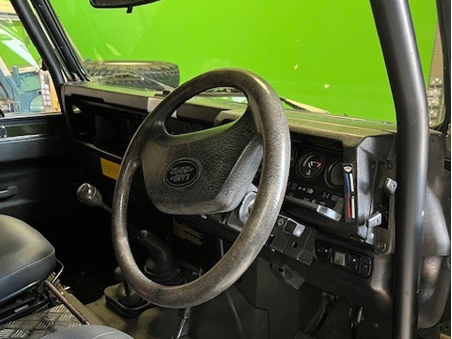 1998 Land Rover Defender 90 Image 7