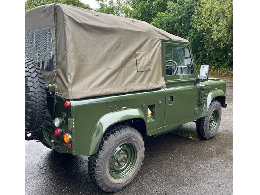 1998 Land Rover Defender 90 Image 6