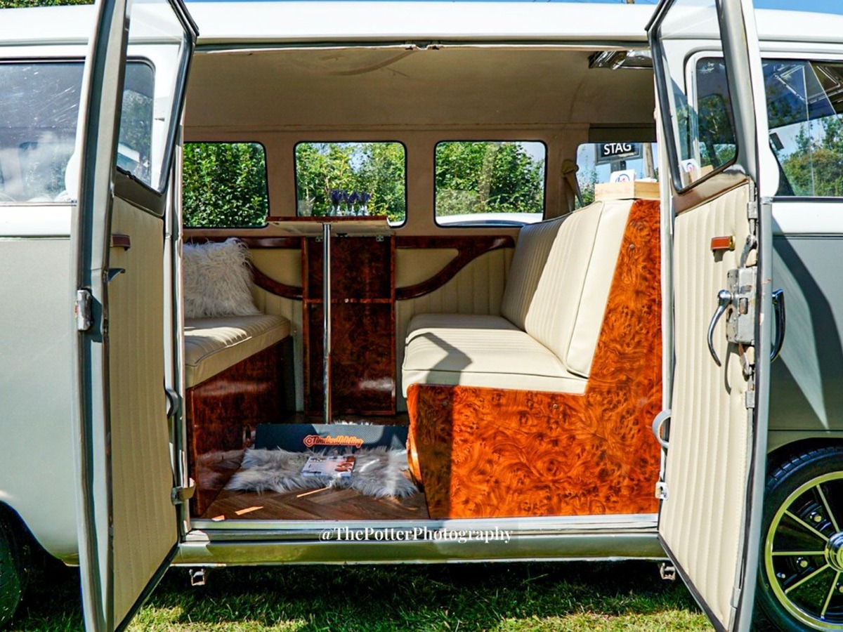1974 Volkswagen T2 Camper Van / Bus Image 4