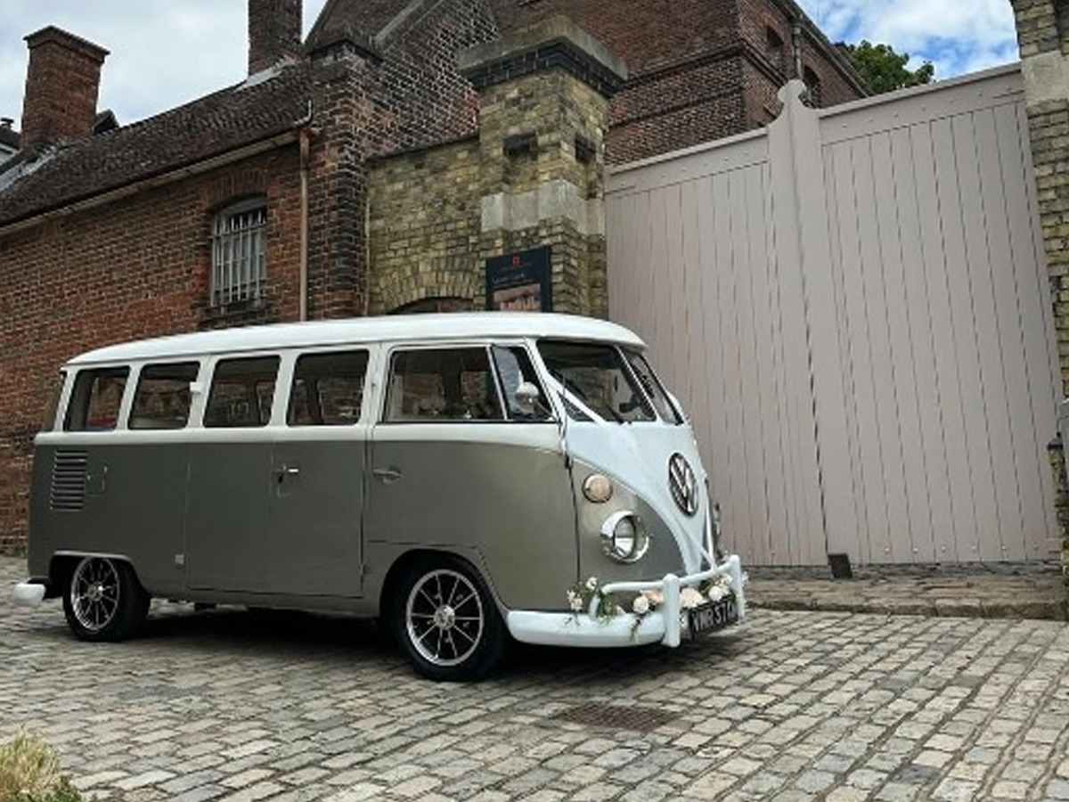 1974 Volkswagen T2 Camper Van / Bus Image 8