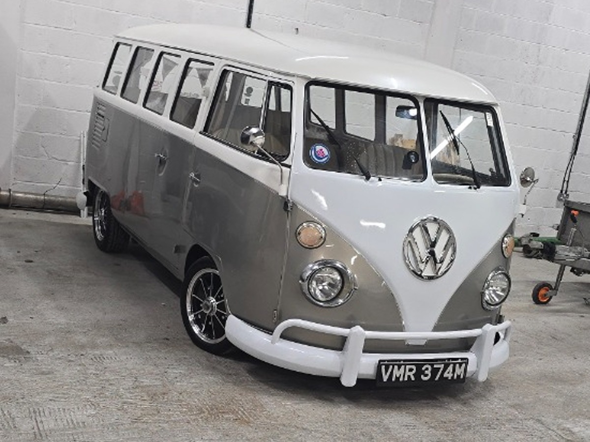 1974 Volkswagen T2 Camper Van / Bus Image 1