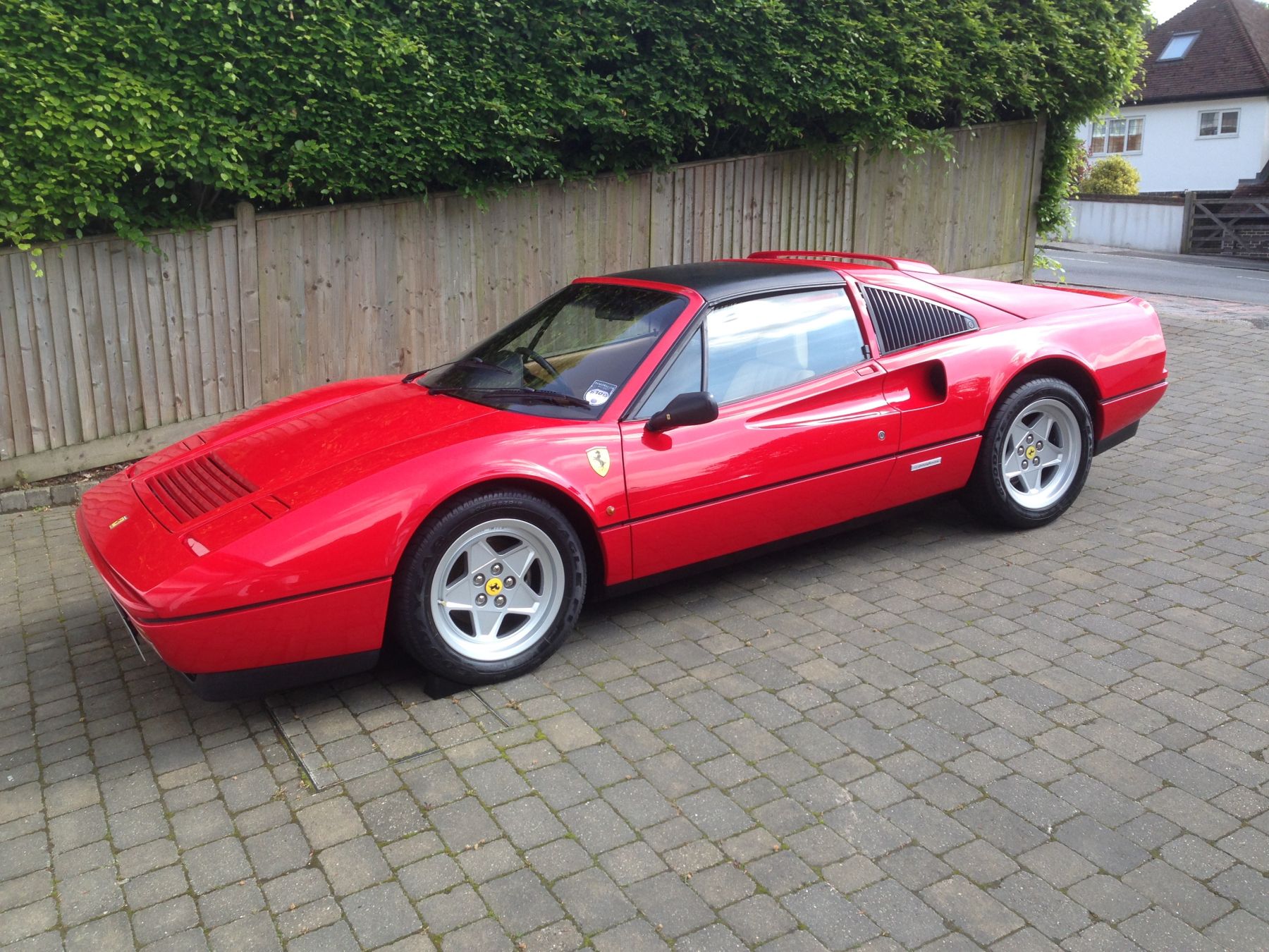 1988 Ferrari 328 Image 3
