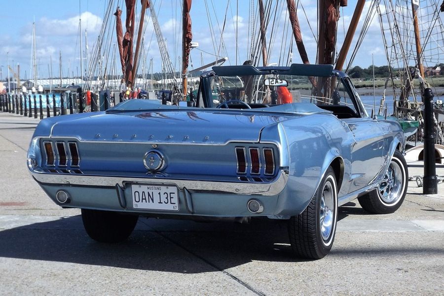 1967 Ford Mustang Image 2