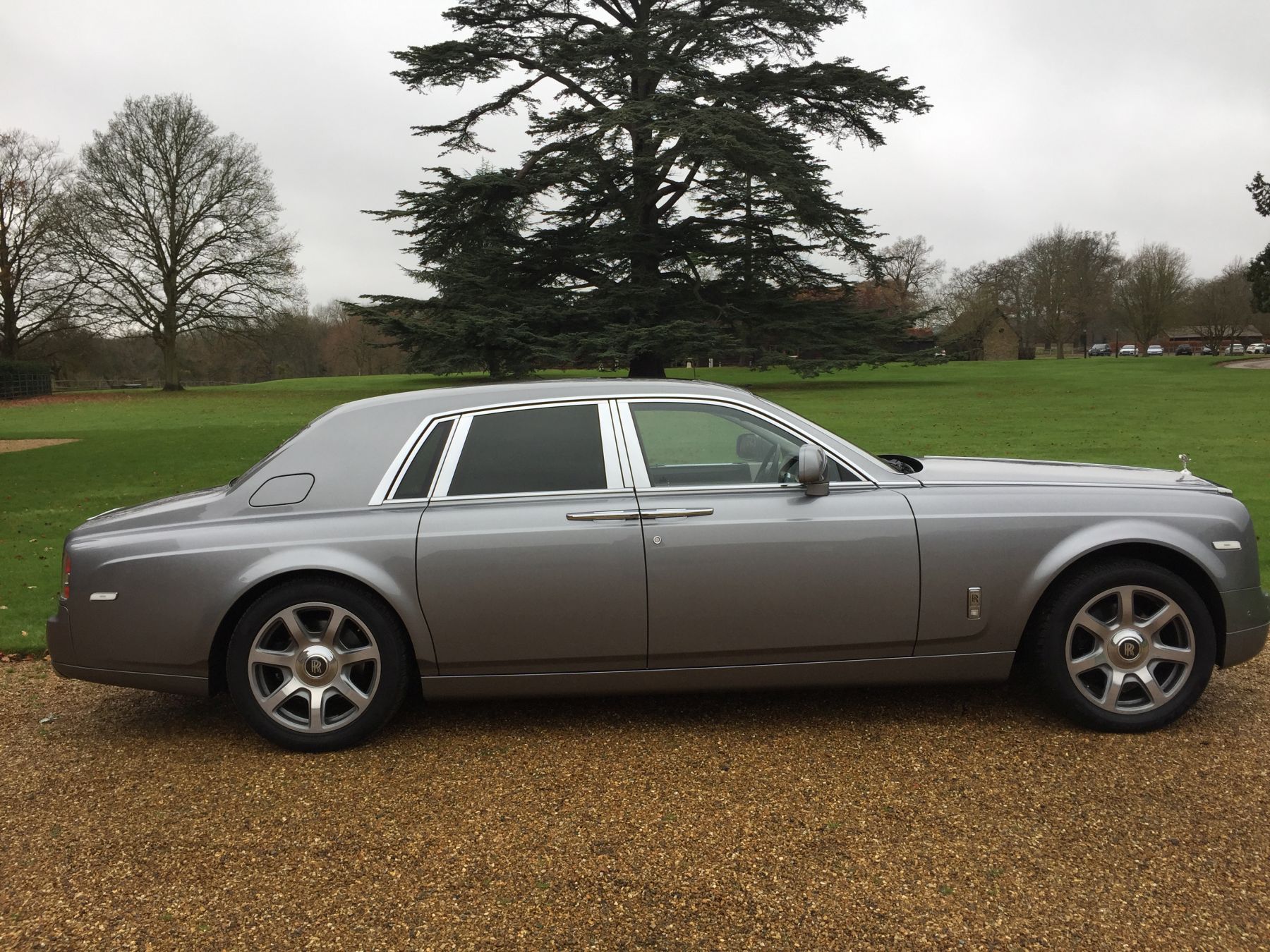2014 Rolls-Royce Phantom Image 2