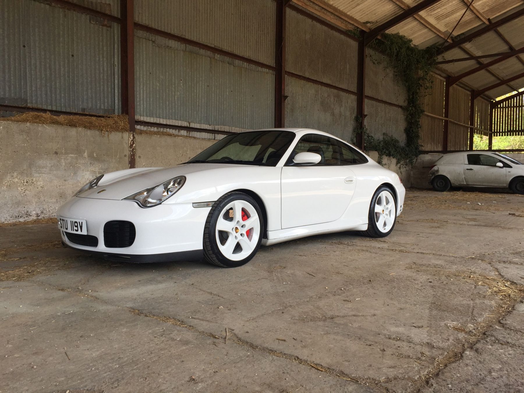 2002 Porsche 911 Image 2