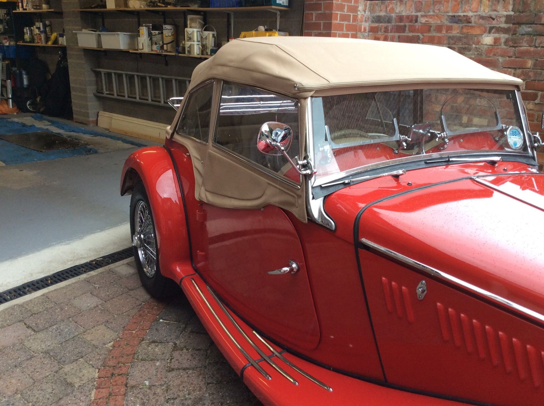 1954 MG B Roadster Image 3