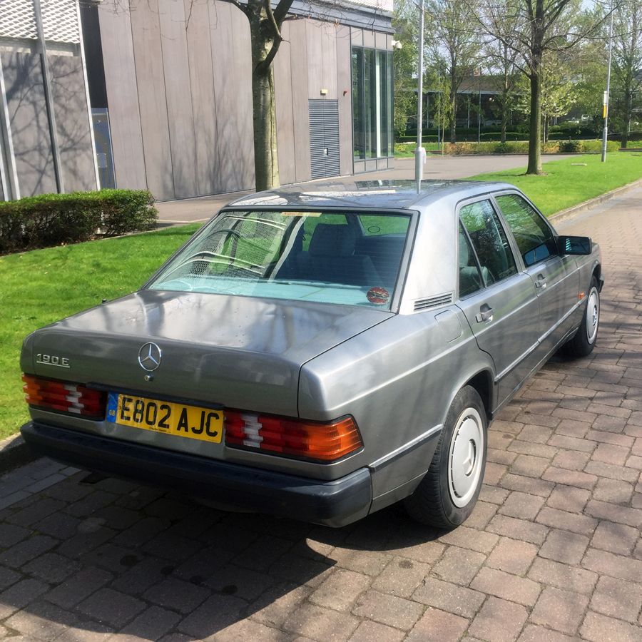 1988 Mercedes-Benz 190E Image 2