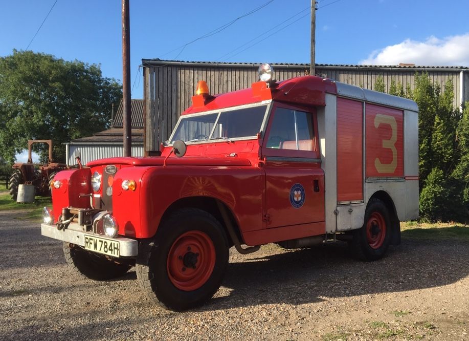 1969 Land Rover 109 Image 2