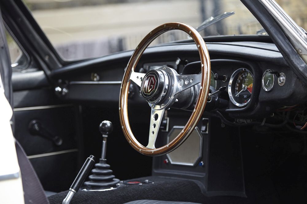 1969 MG MGB Image 7