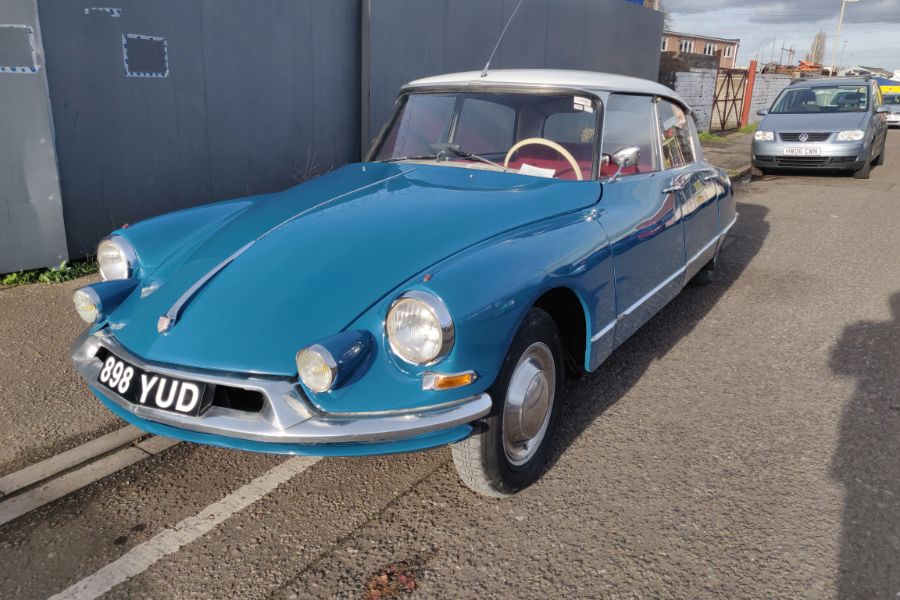 1962 Citroen DS Image 1