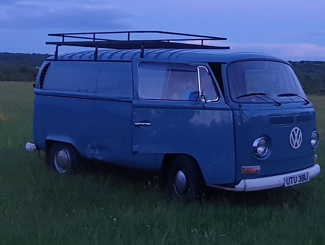 1970 Volkswagen T2 Panel Van Image 2