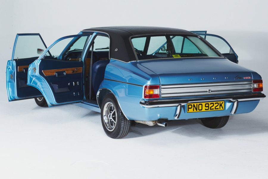 1971 Ford Cortina Image 2