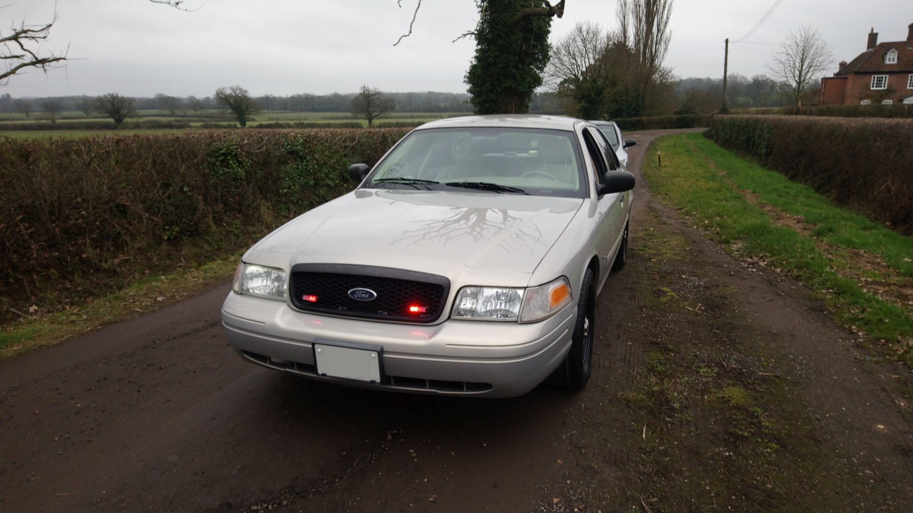 2010 Ford Crown Victoria Image 6